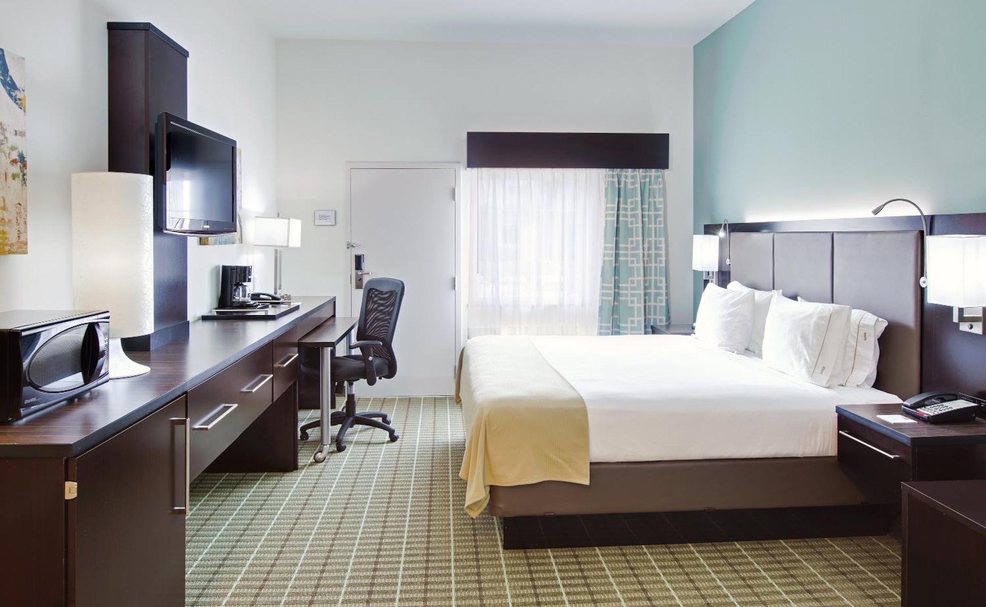Holiday Inn Express Monticello By Ihg Pokoj fotografie